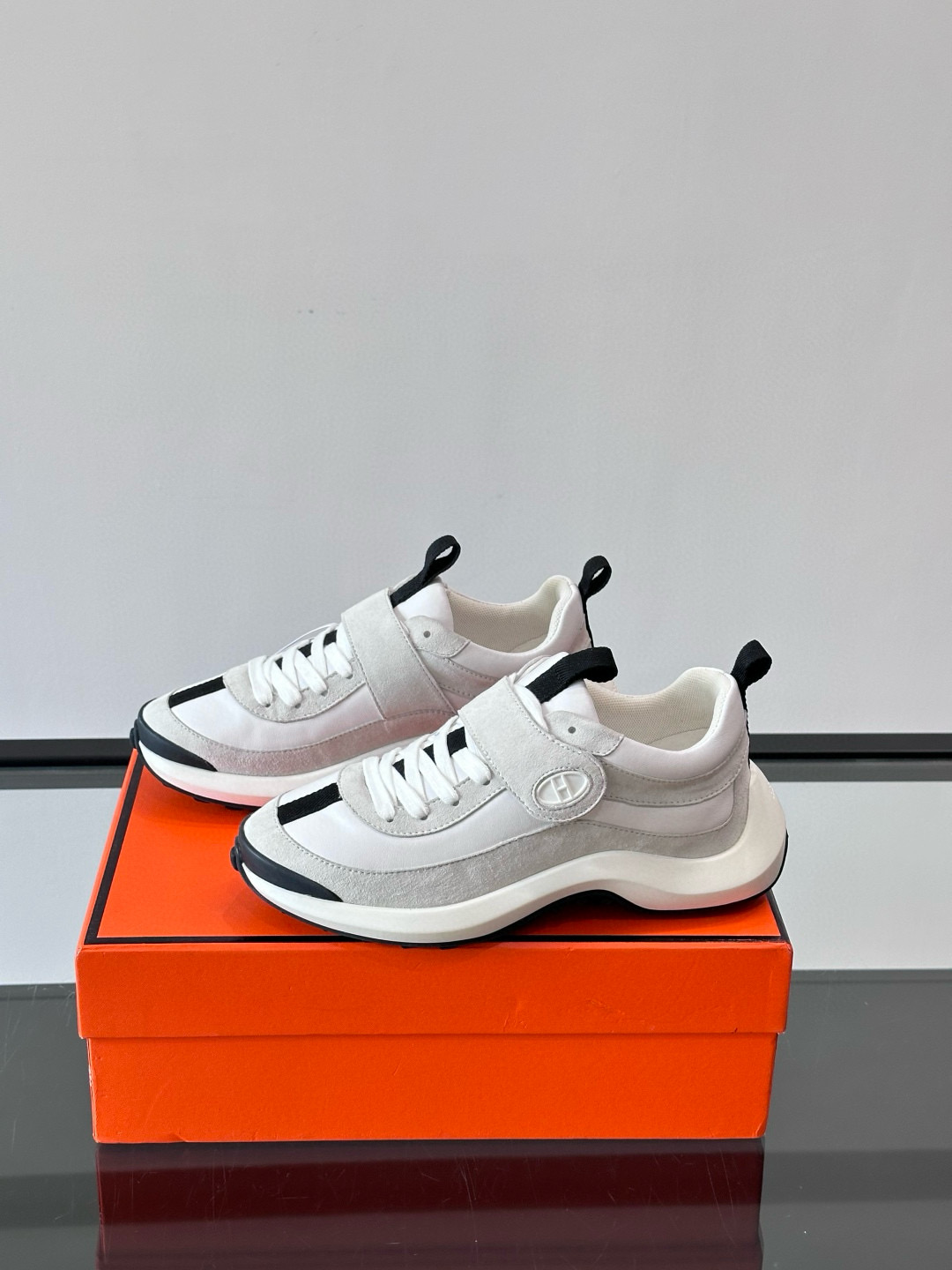 에르메스 Hermes Loop Sneaker 스니커즈