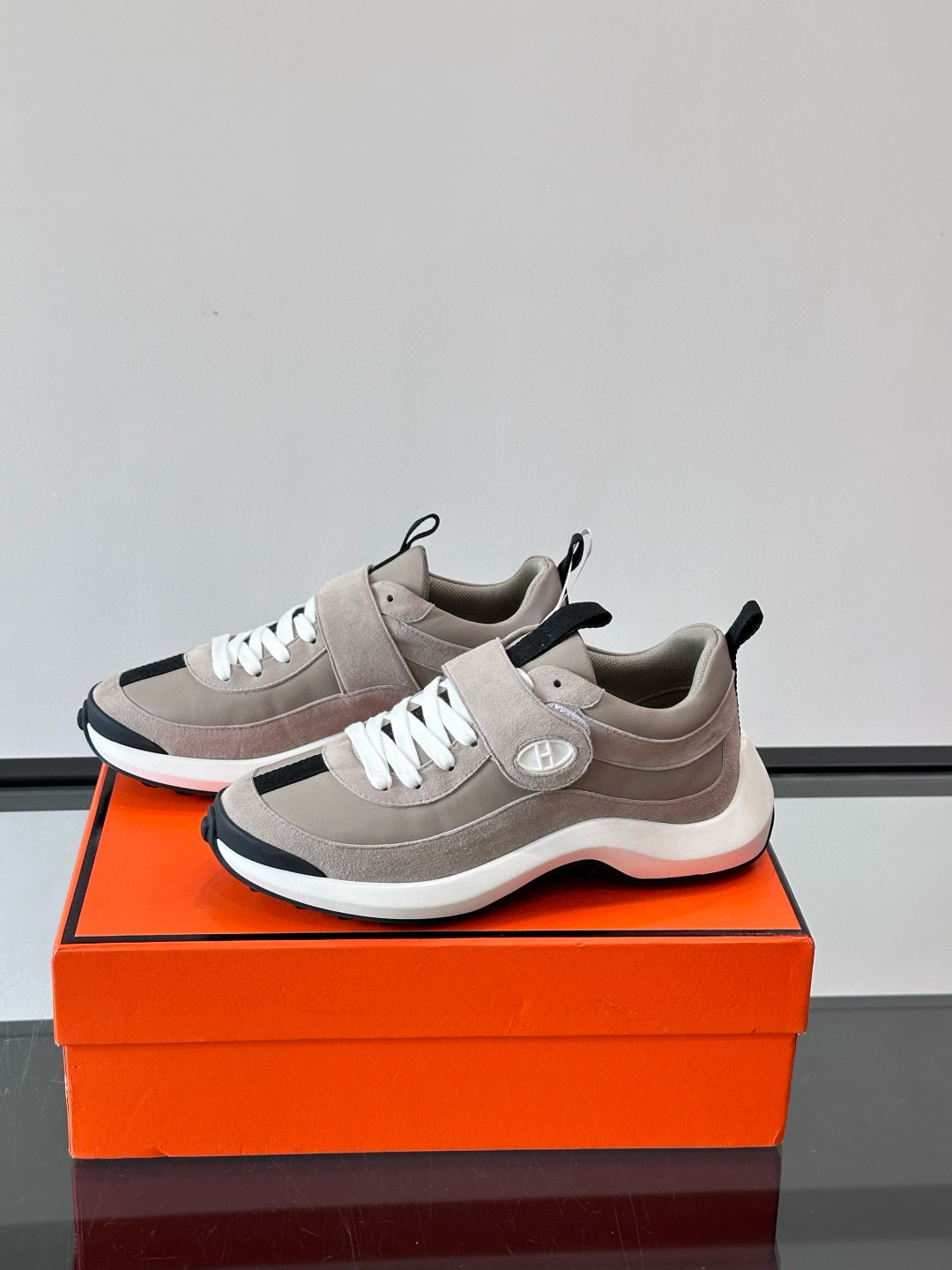 에르메스 Hermes Loop Sneaker 스니커즈