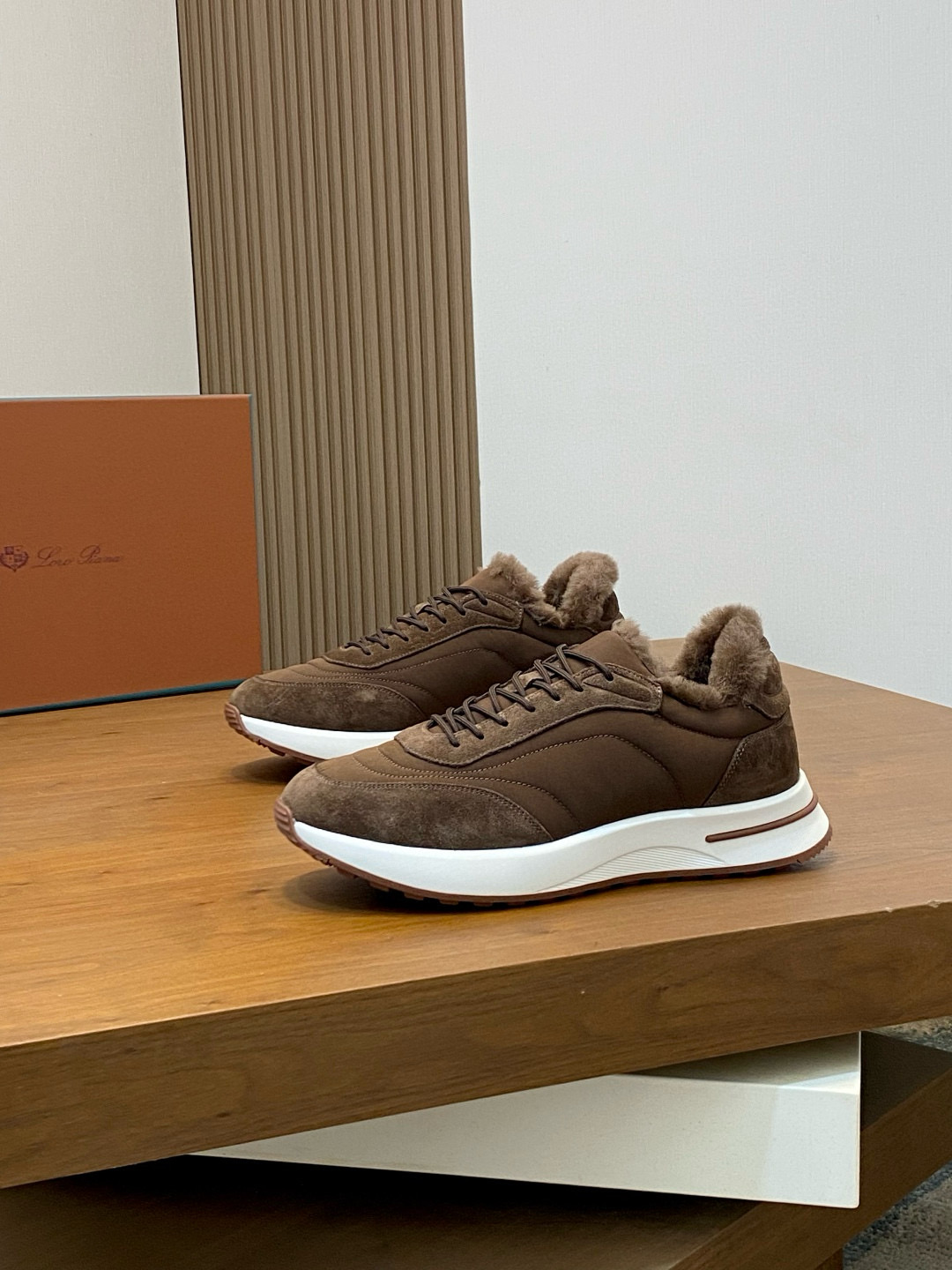 로로피아나 Loro Piana Week end Walk 스니커즈