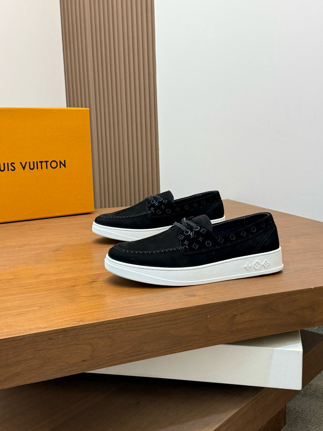 루이비통 Louis Vuitton 로퍼 슈즈