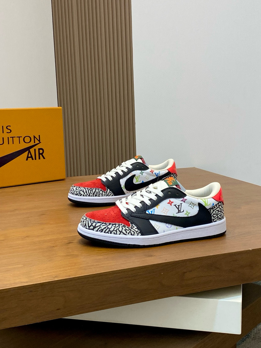 루이비통 Louis Vuitton X AIR 스니커즈