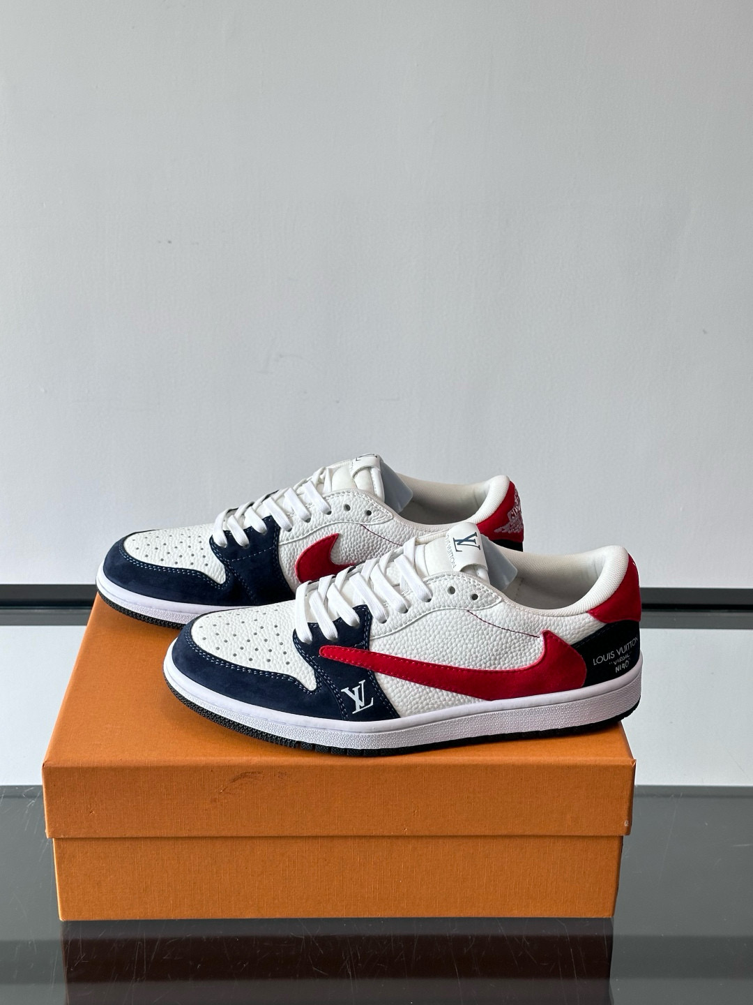 루이비통 Louis Vuitton X Nike 스니커즈