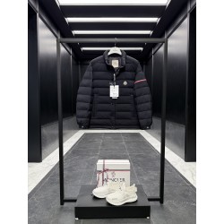 몽클레어 Moncler Colomb 다운재킷