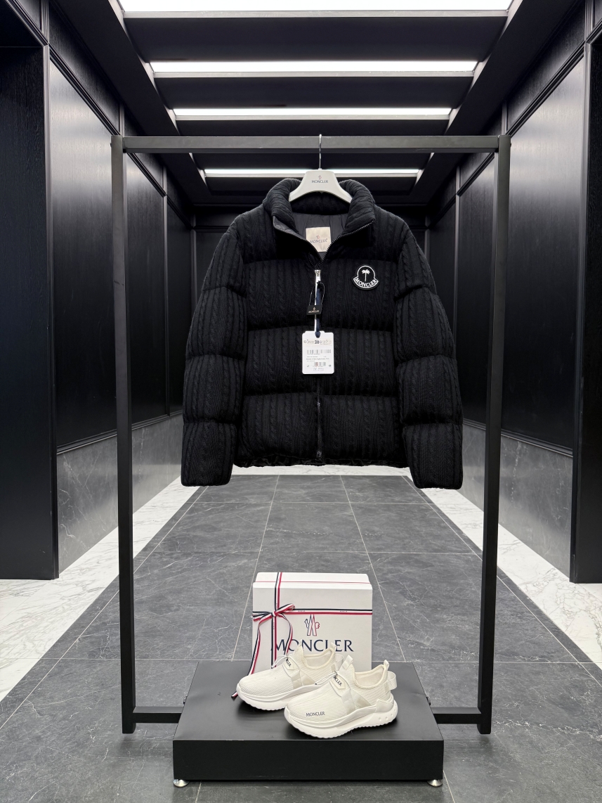 몽클레어 Moncler Austru 다운재킷。