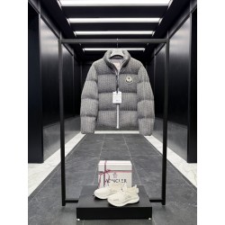 몽클레어 Moncler Austru 다운재킷
