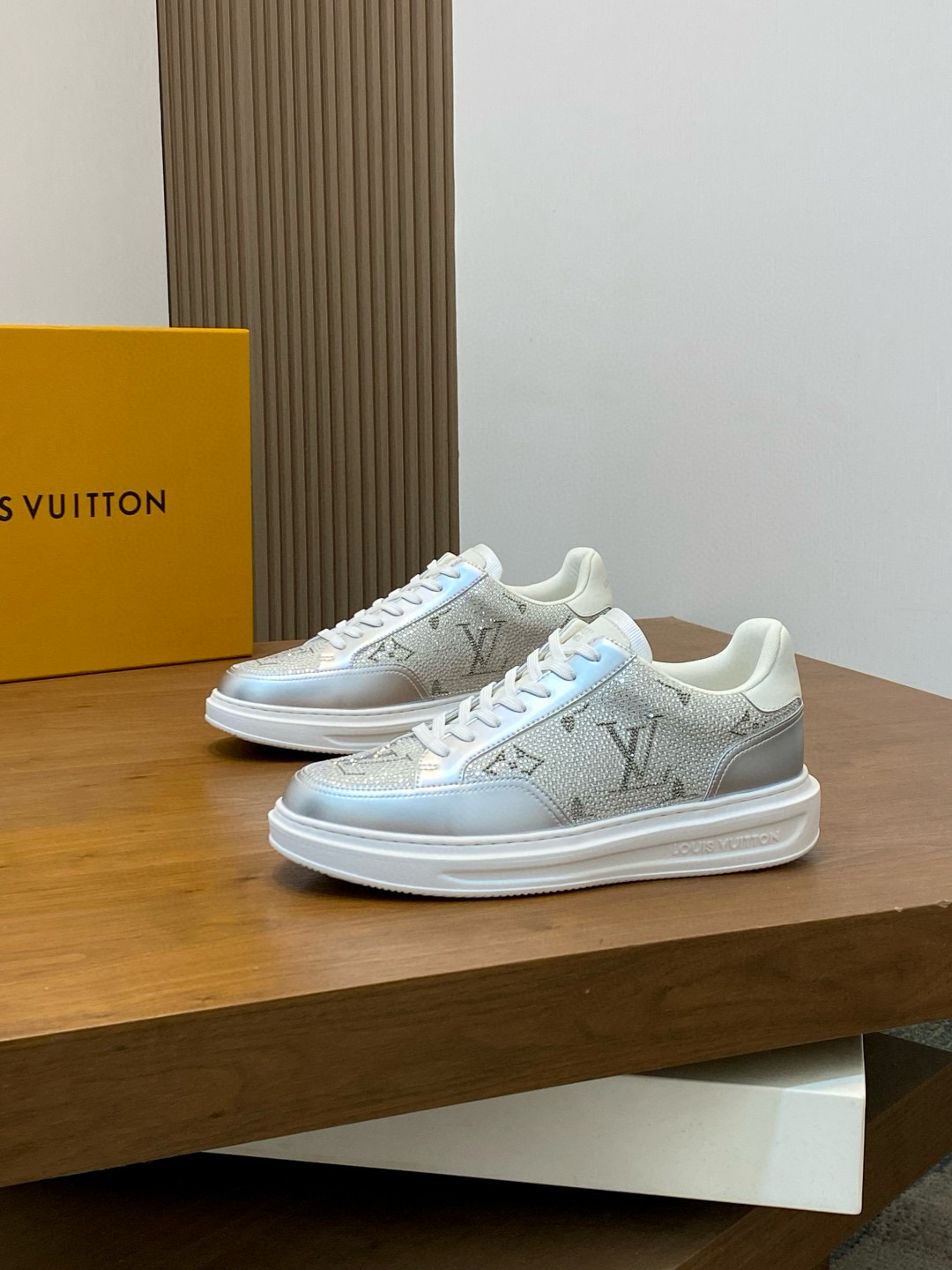 루이비통 Louis Vuitton Trainer 스니커즈