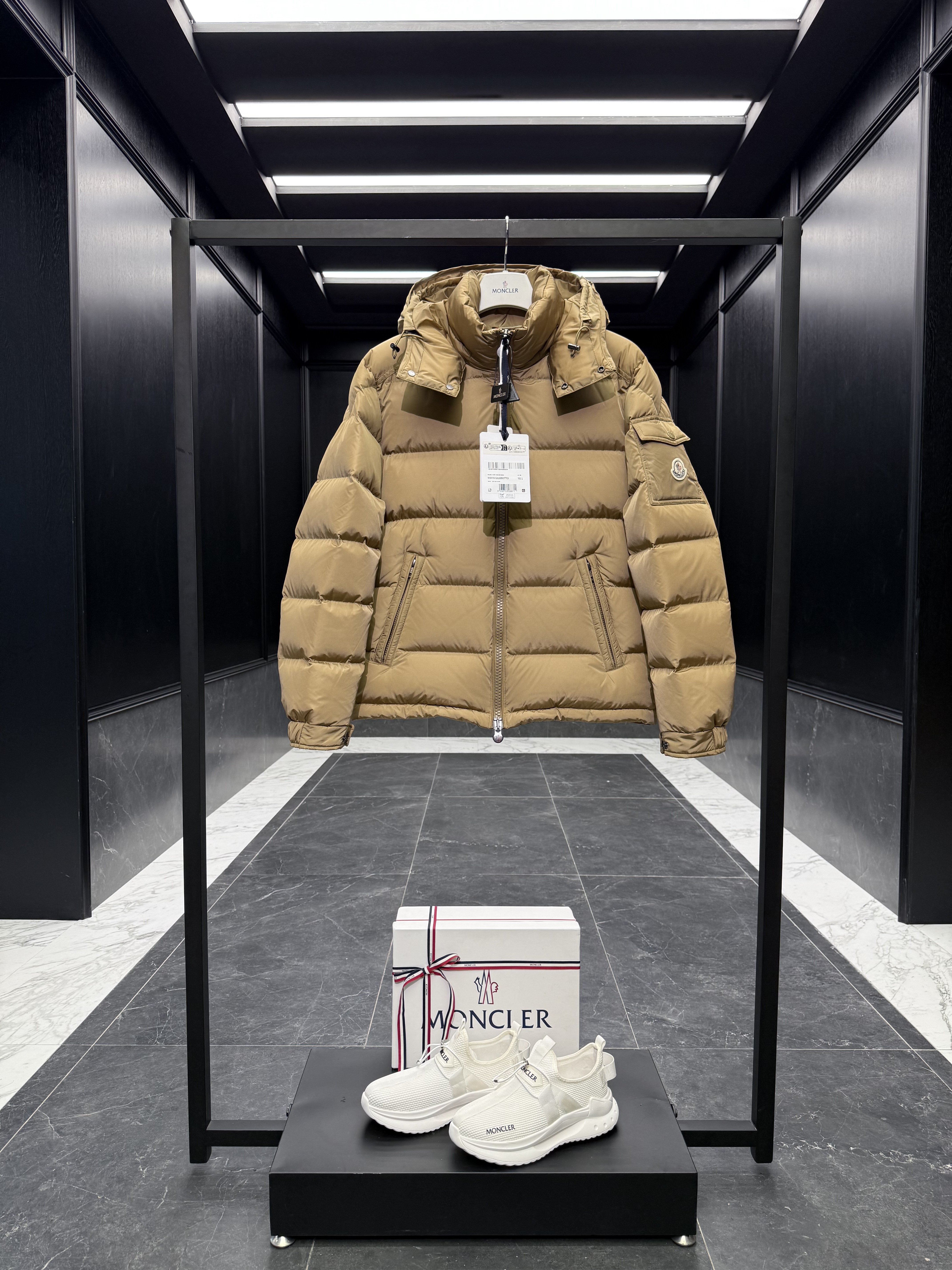 몽클레어 Moncler Maya70 마야 패딩。