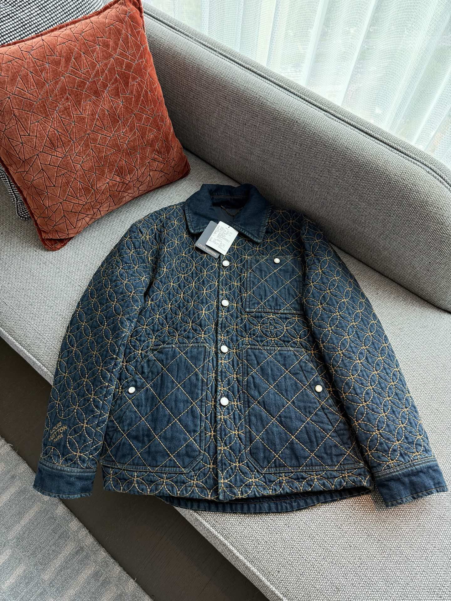 루이비통 Louis Vuitton 패딩