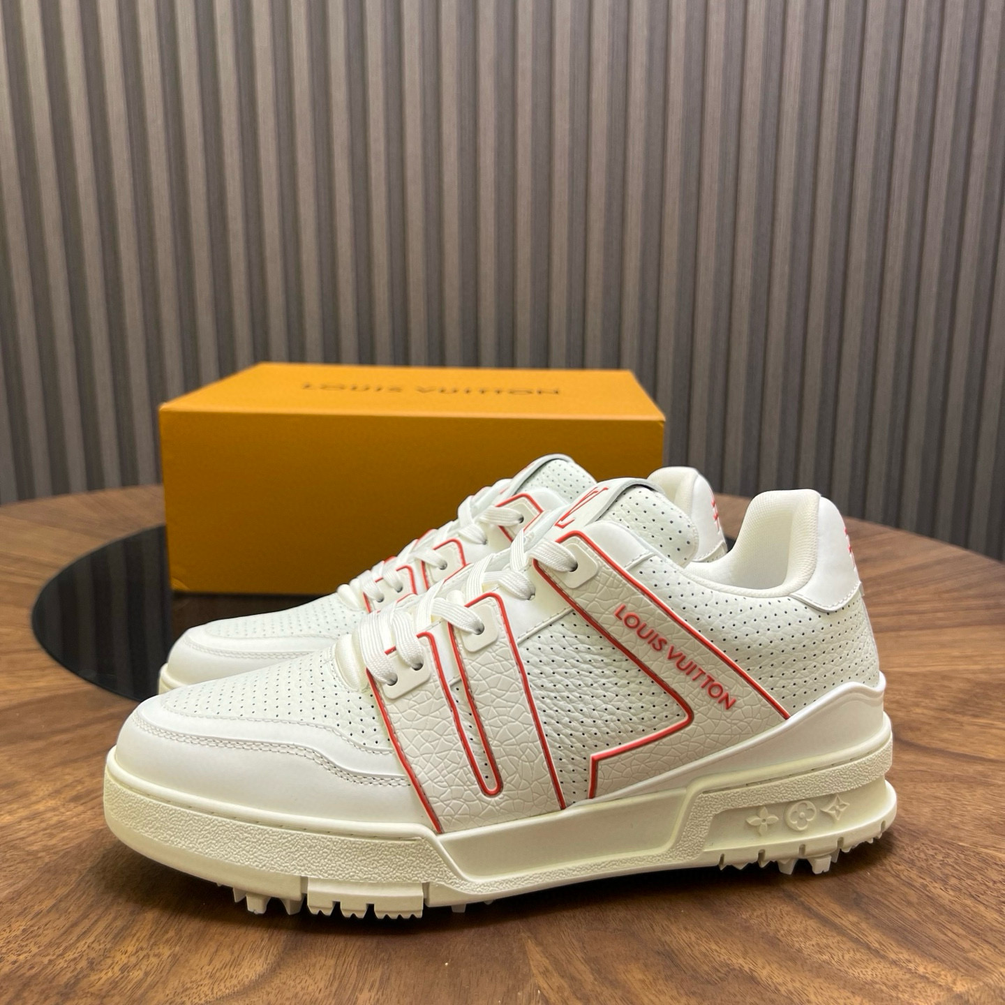 루이비통 Louis Vuitton Trainer 스니커즈