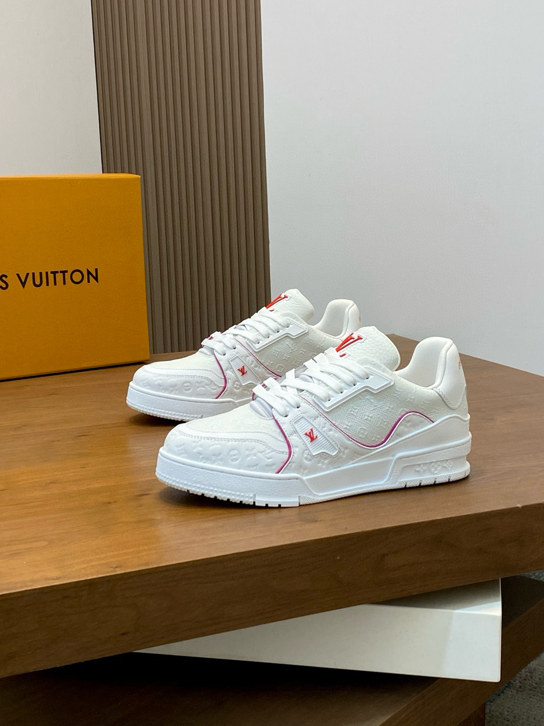 루이비통 Louis Vuitton Trainer 스니커즈