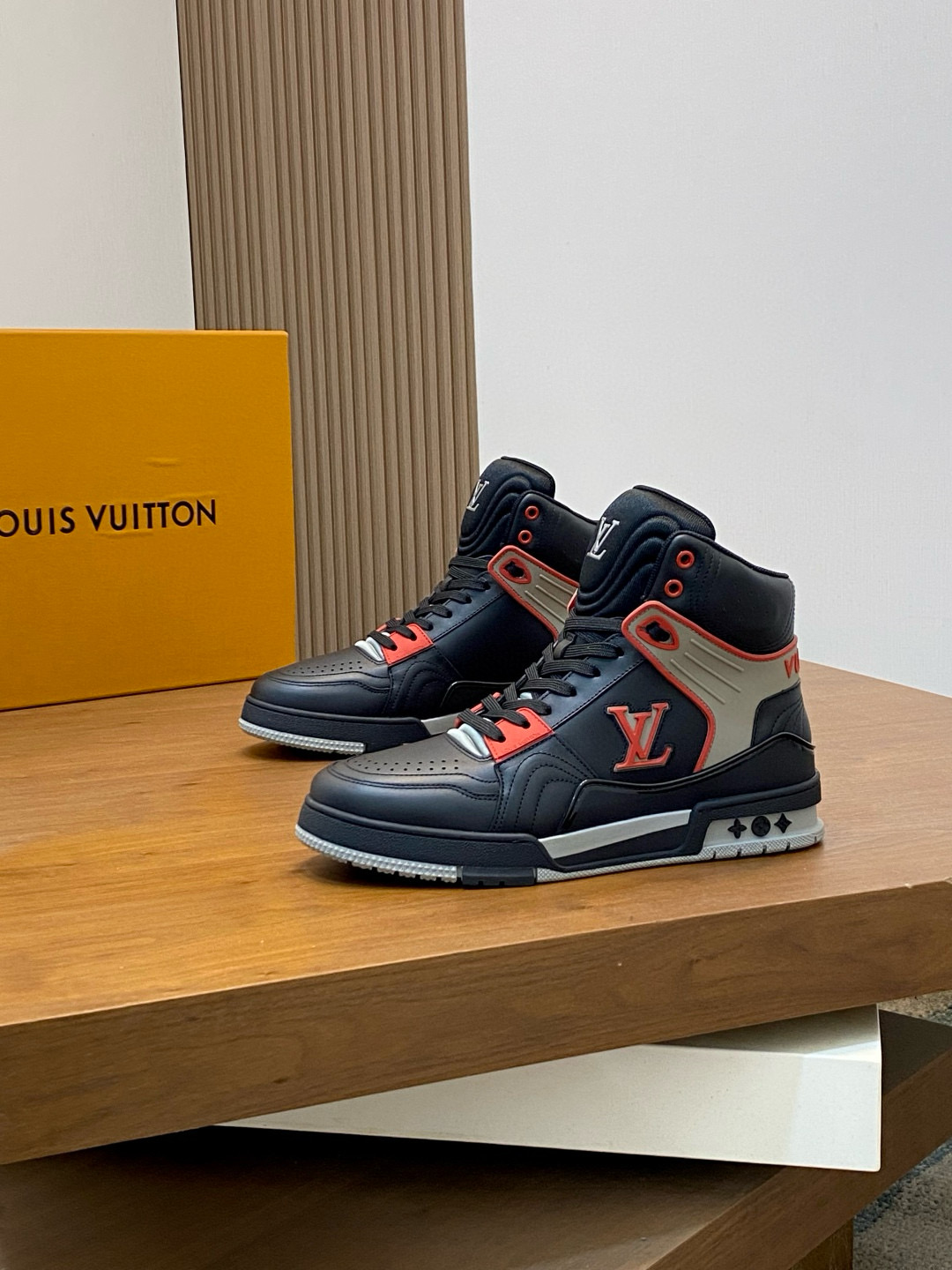 루이비통 Louis Vuitton 스니커즈