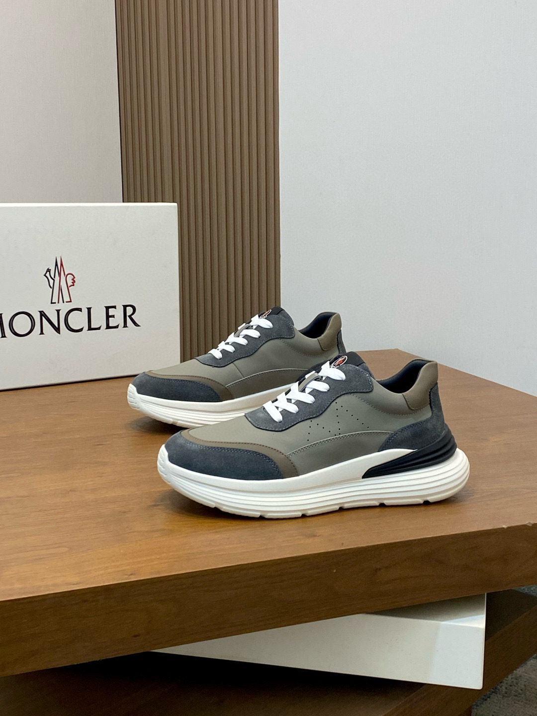 몽클레어 Moncler 스니커즈