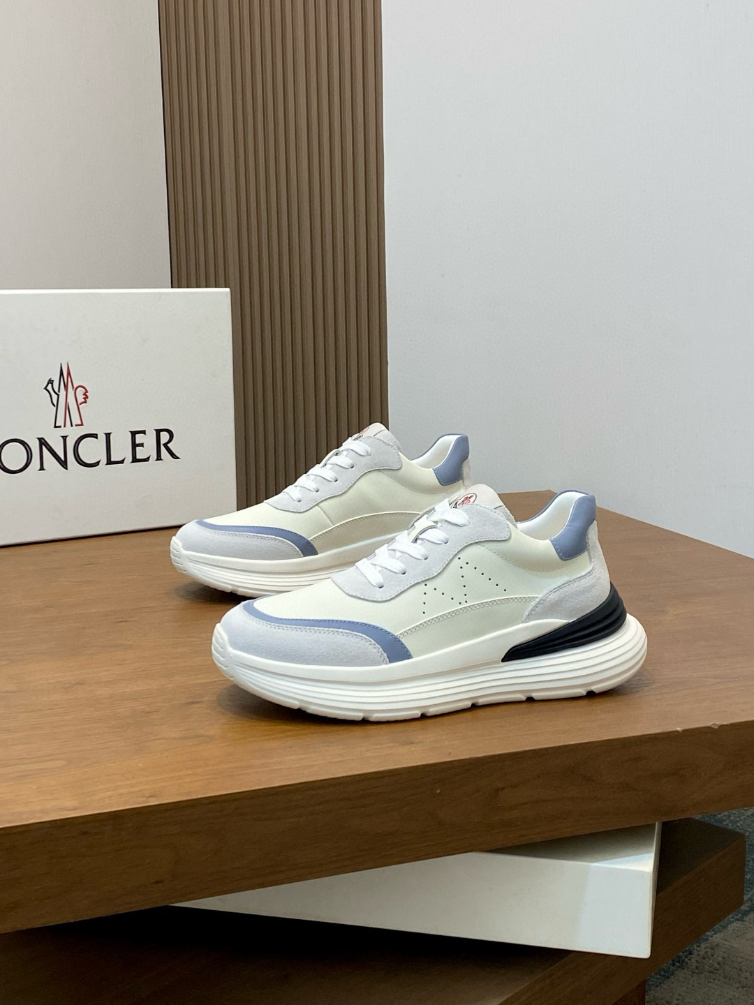 몽클레어 Moncler 스니커즈