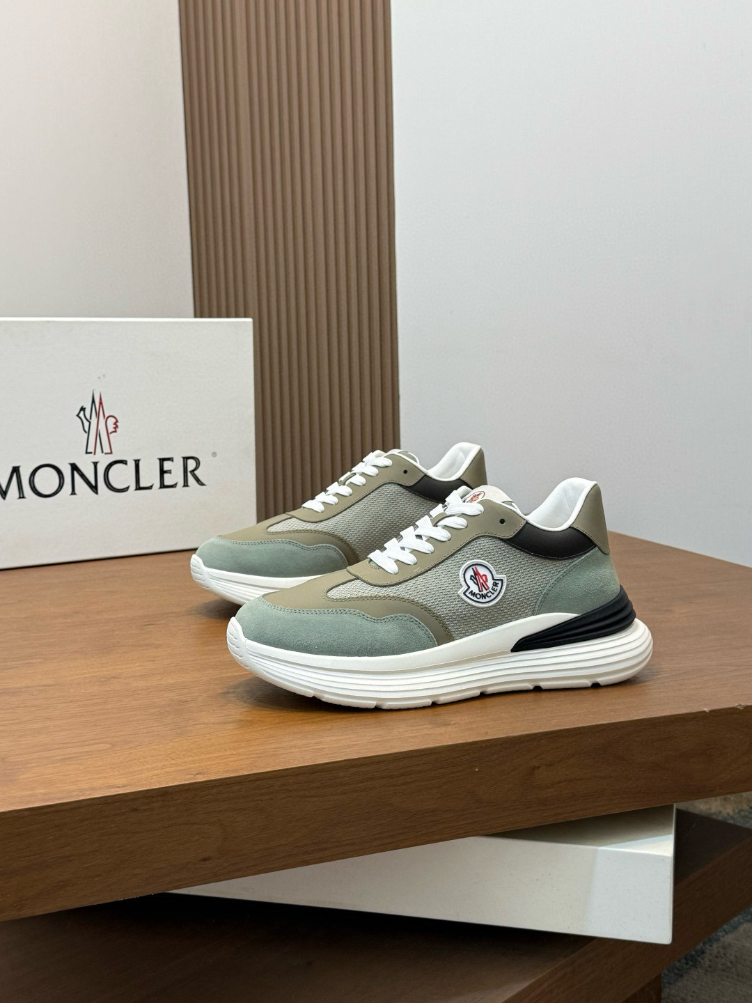 몽클레어 Moncler 스니커즈