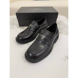 프라다 Prada 로퍼 슈즈