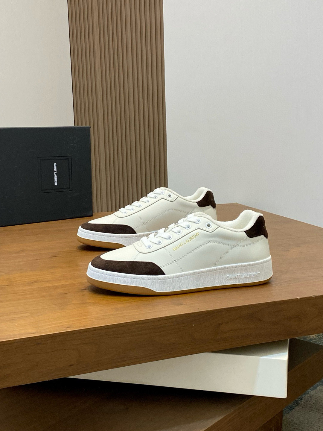 생로랑 Saint Laurent 스니커즈