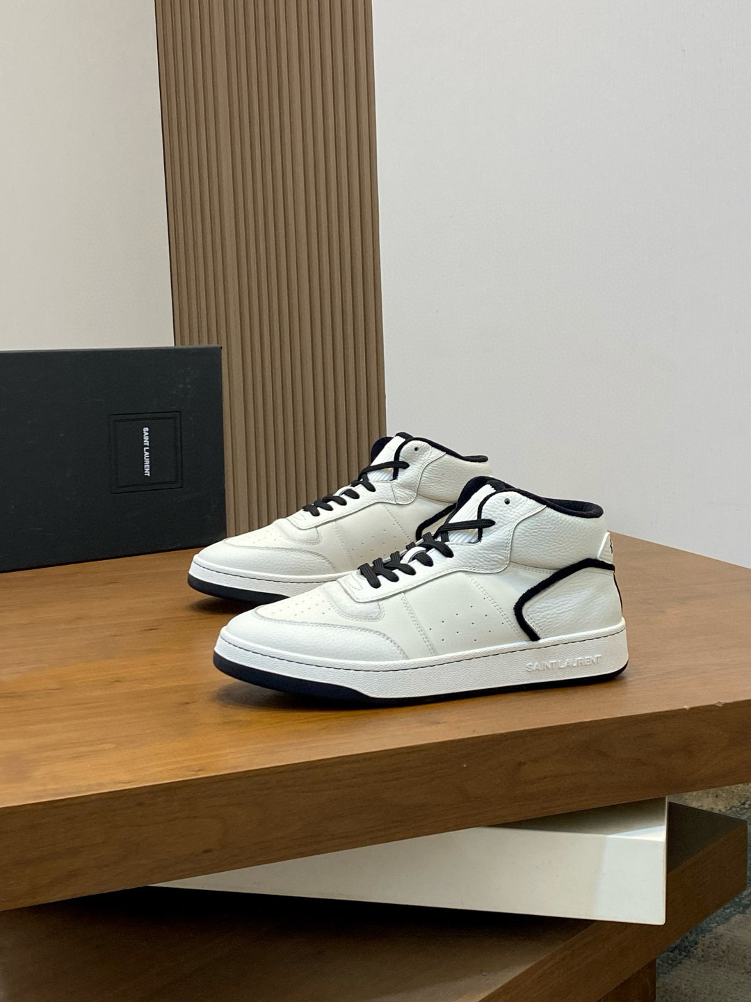 생로랑 Saint Laurent 스니커즈