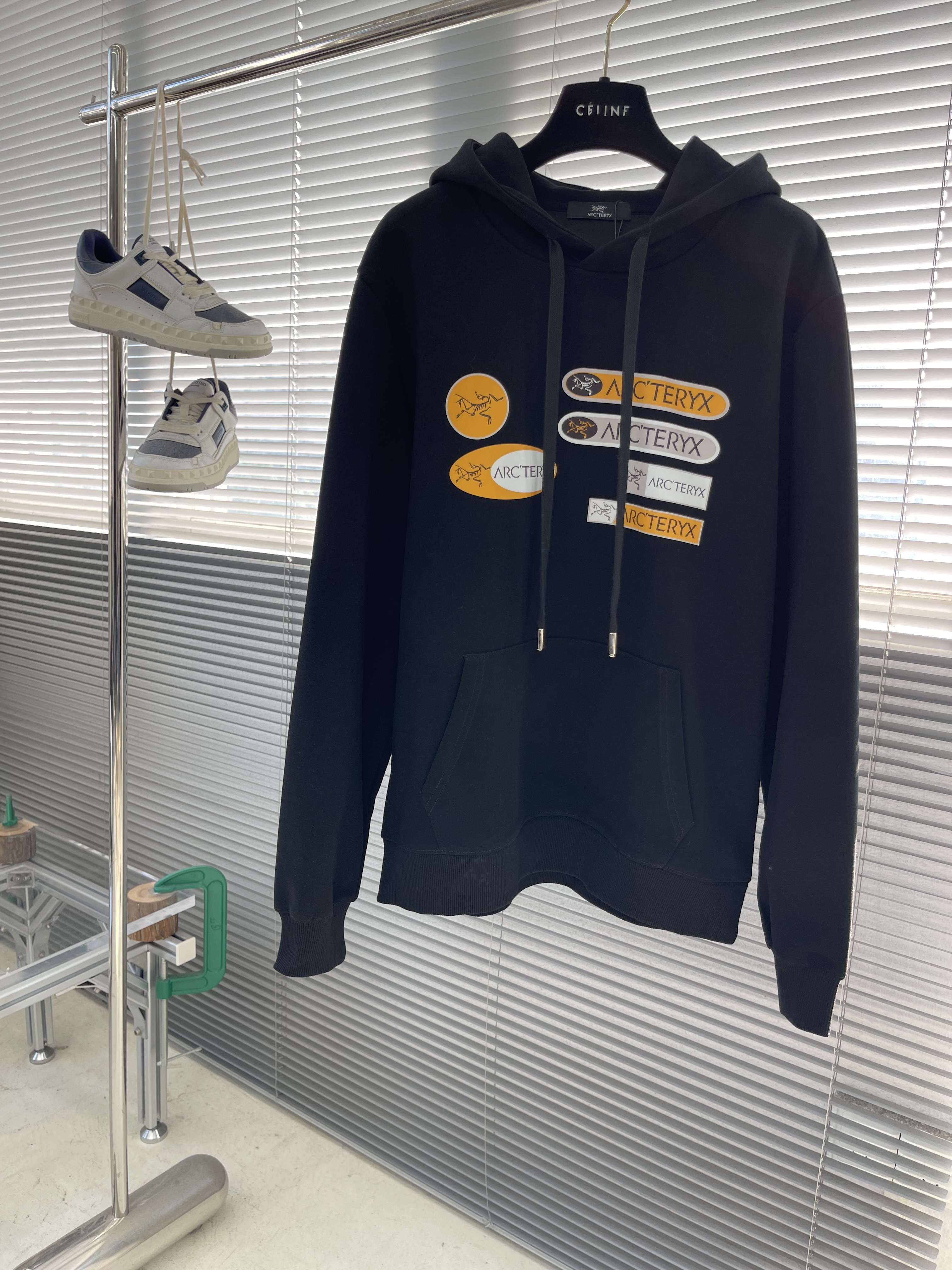 아크테릭스 ARC'TERYX 후드