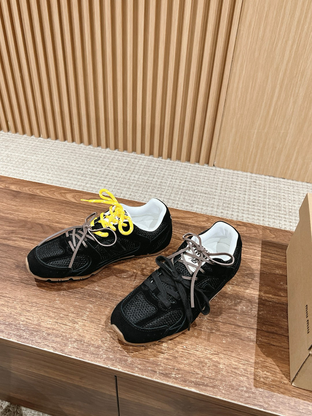 미우 미우 Miu Miu X New Balance 530# 스니커즈