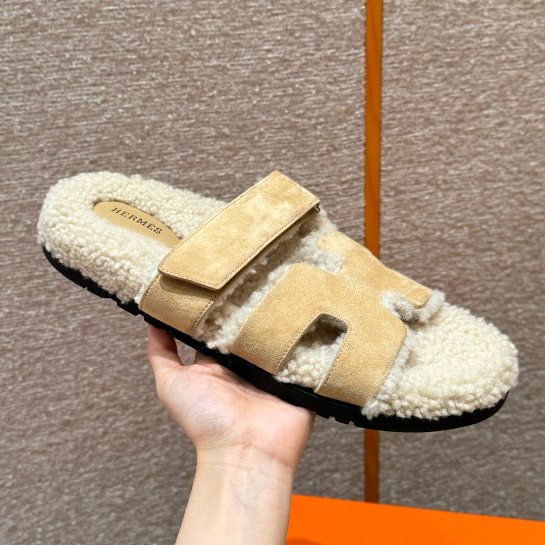 에르메스 Hermes 180 Chypre sandal Chamois Woolskin&Cream coloured