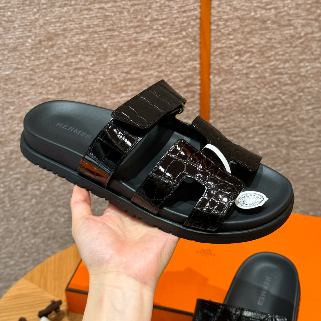 에르메스 Hermes 225 Chypre sandal Alligator&89Noir