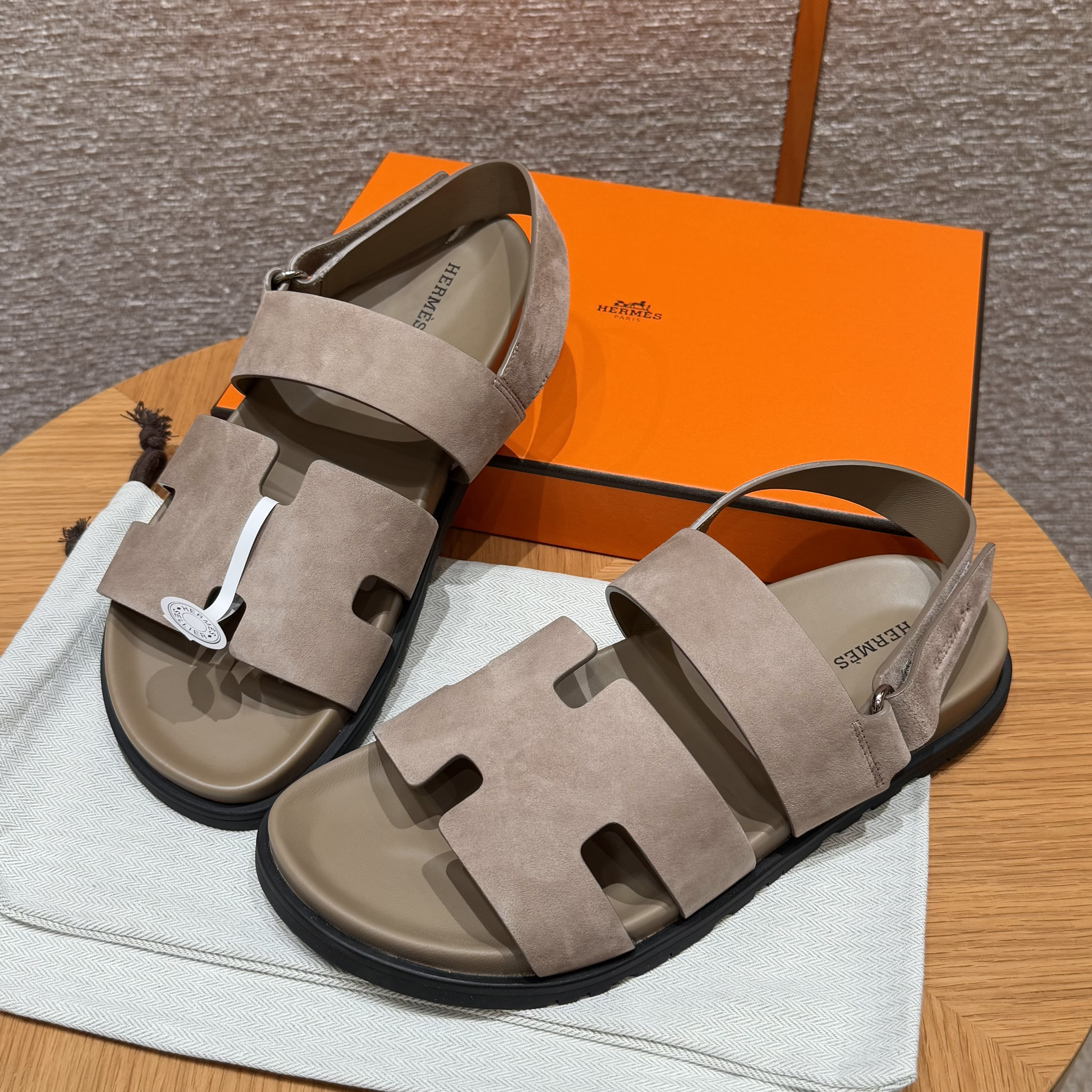 에르메스 Hermes 179 Genius sandal Chamois&Sand color
