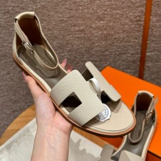 에르메스 Hermes 196 Santorini sandal Epsom&10 Craie