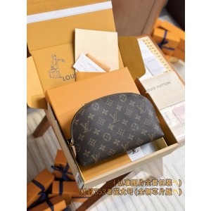 루이비통 Louis Vuitton M47353 Cosmetic Pouch GM Monogram 24CM