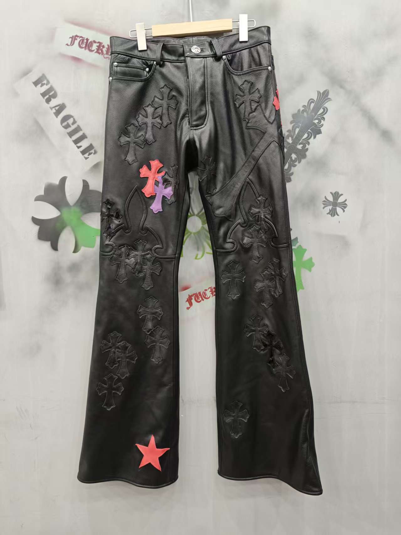 크롬하츠 Chrome Hearts 레더 바지