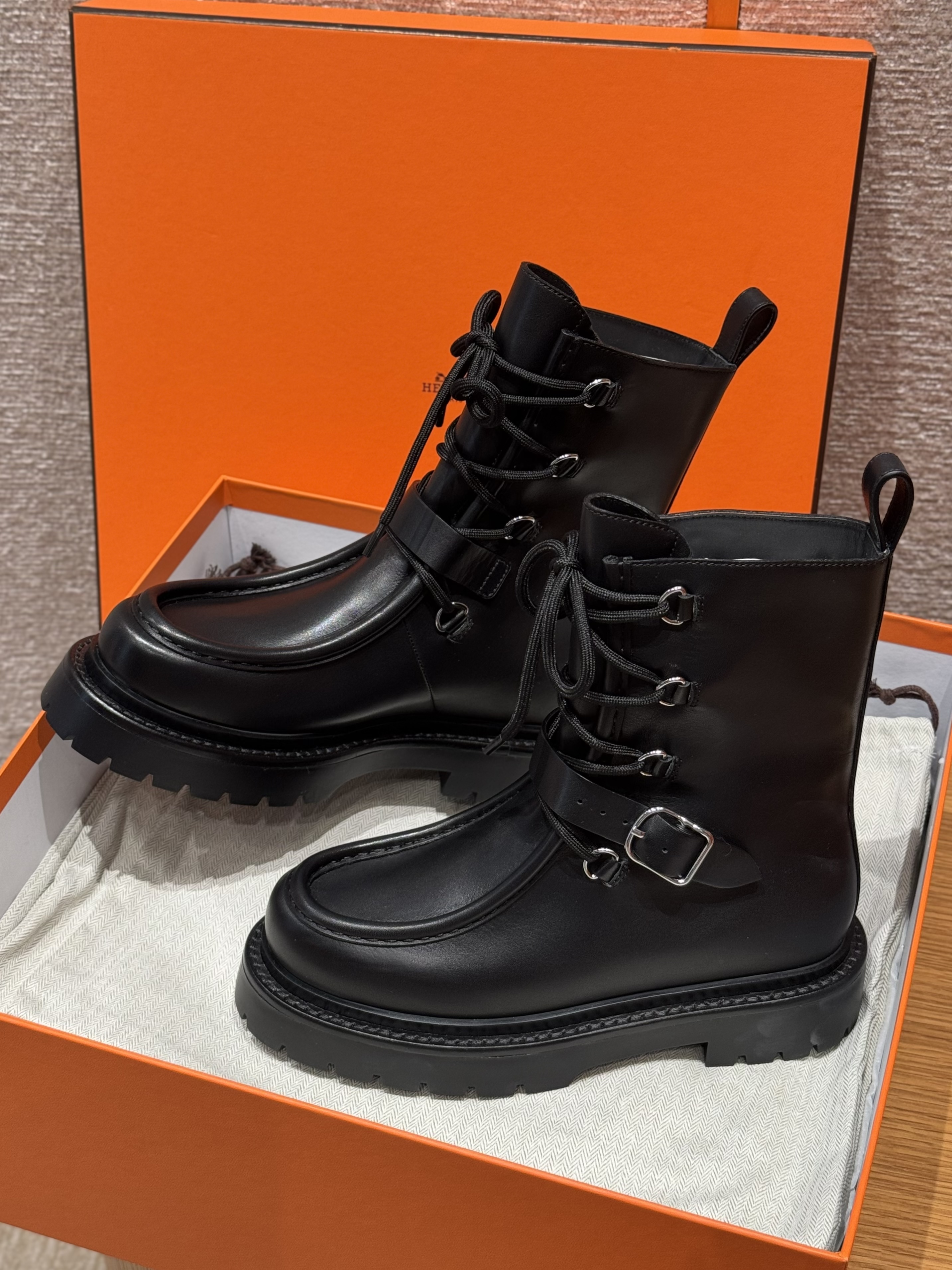 에르메스 Hermes 623 Land Ankle Boot Calfskin&89 Noir