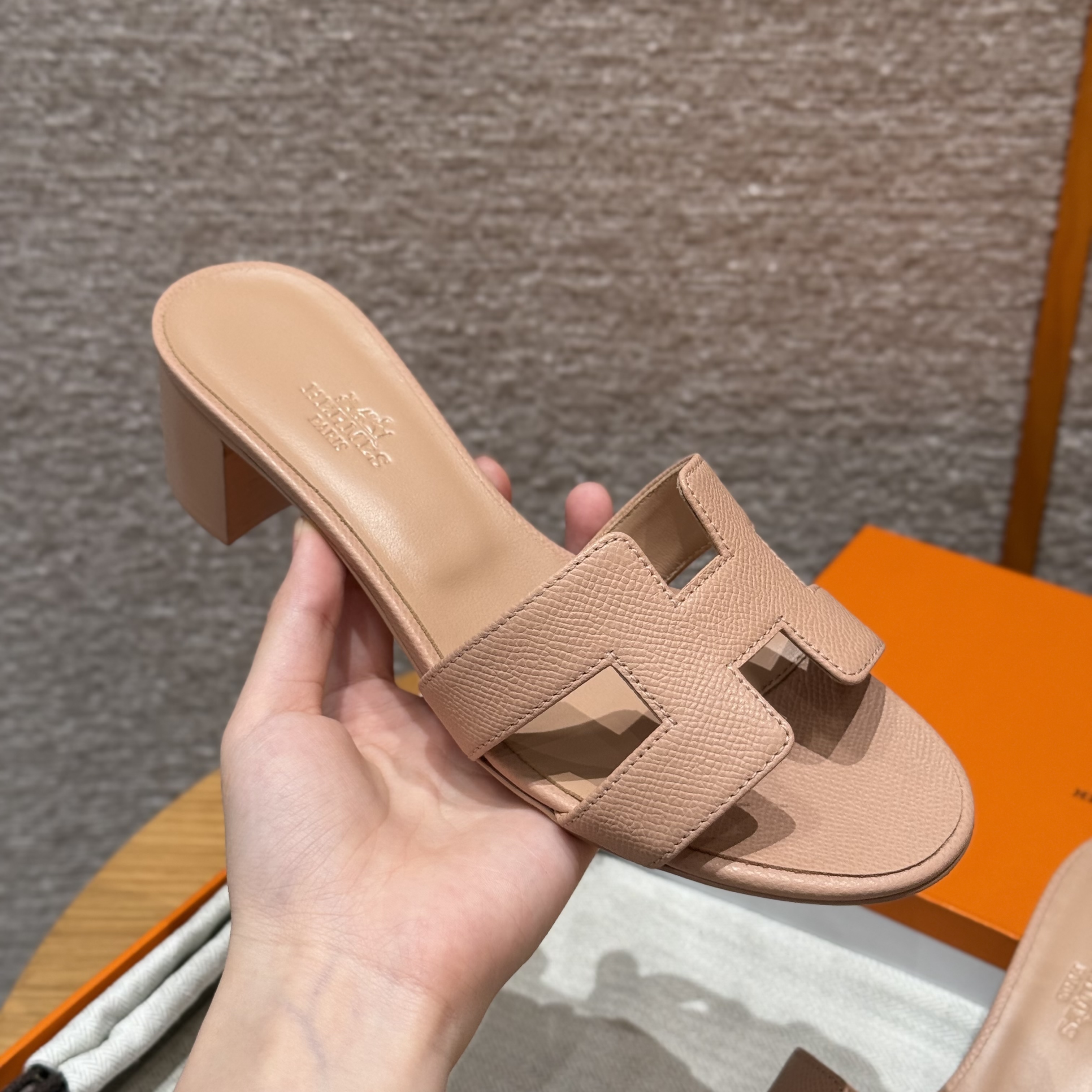 에르메스 Hermes 185 Oasis sandal Epsom&Pelino beige