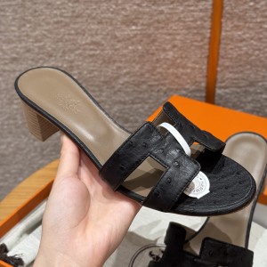 에르메스 Hermes 185 Oasis sandal KK Ostrich&89 Noir