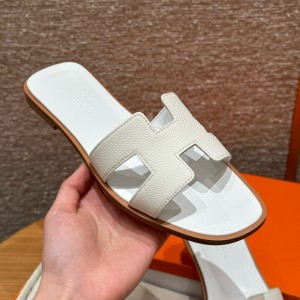 에르메스 Hermes 181 Oran sandal Epsom&01 Blanc