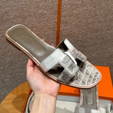 에르메스 Hermes 181 Oran sandal Matte Alligator&01 Himalaya