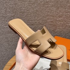 에르메스 Hermes 181 Oran sanda Lambskin&Beige Albinos