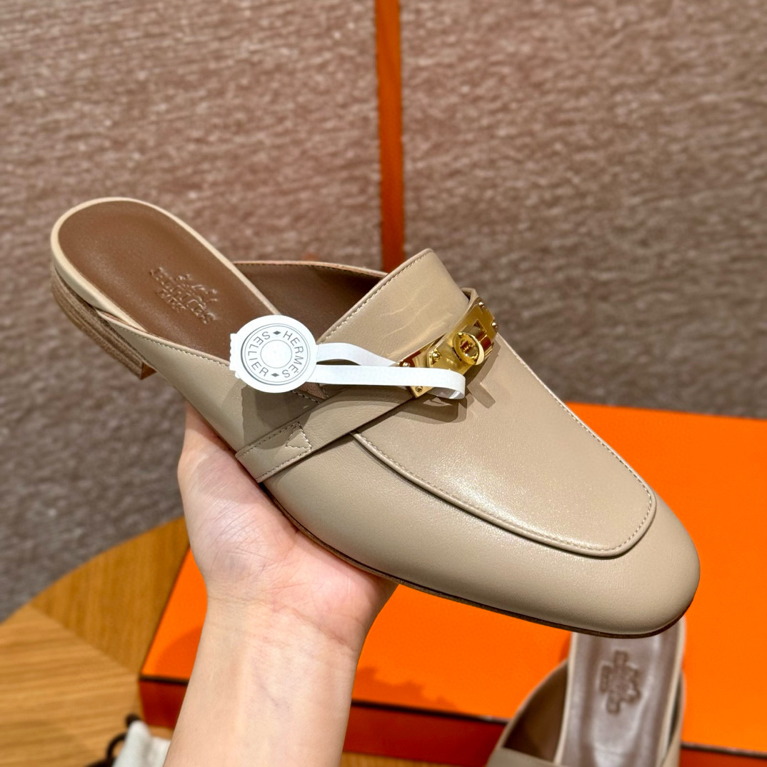 에르메스 Hermes 188 Oz Mule Goatskin&Apricot color