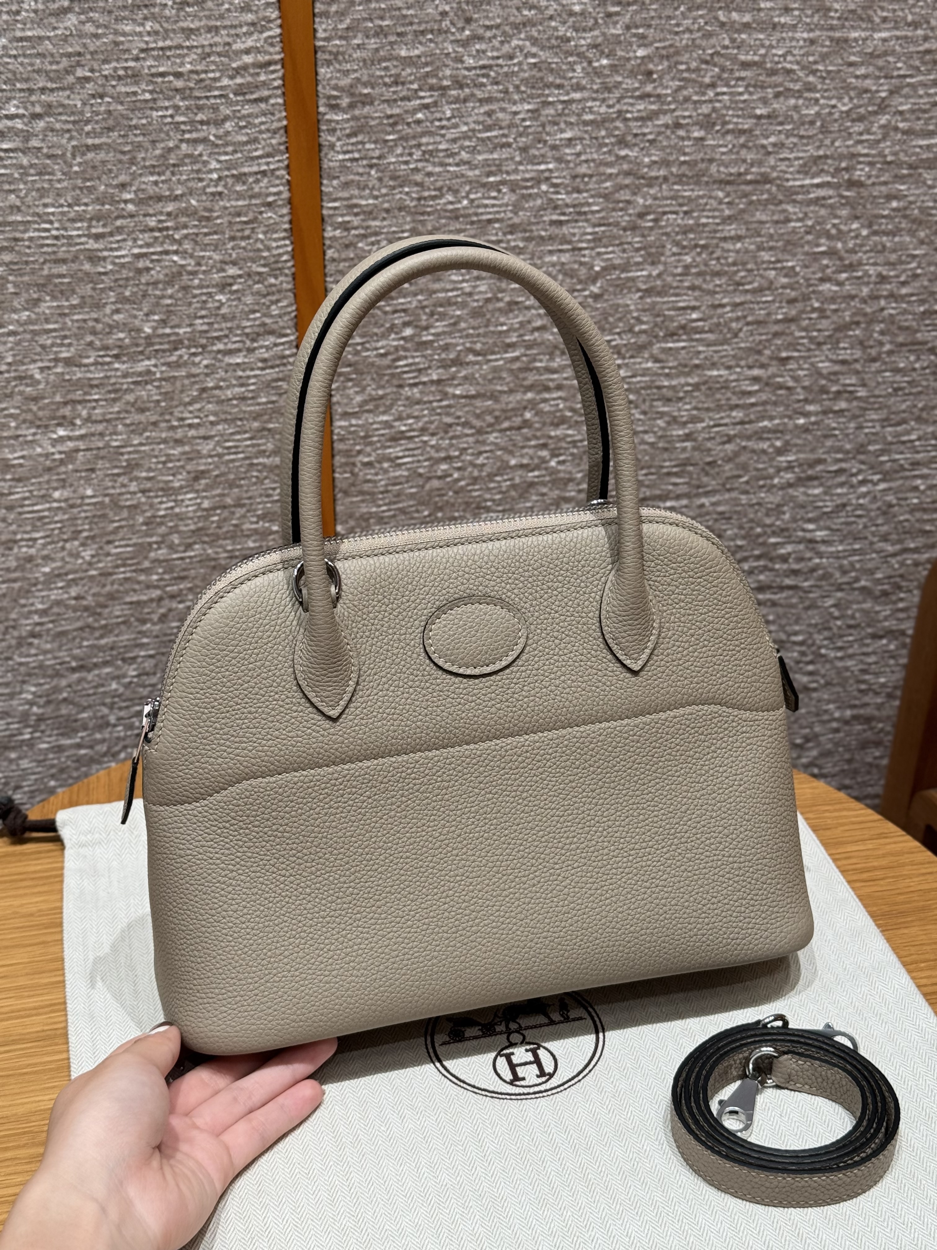 에르메스 Hermes Bolide 27cm Togo 81 Girs tourterlle/silver