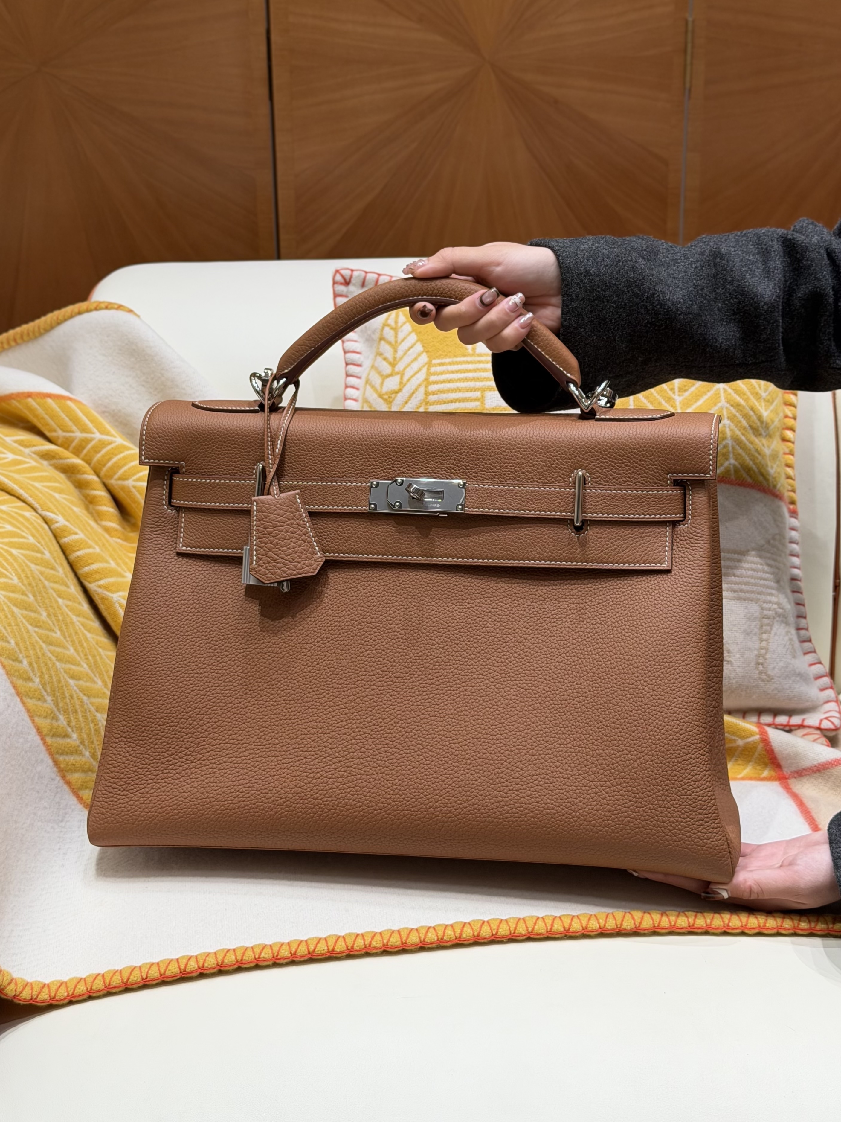 에르메스 Hermes Kelly Maxi 42cm Togo 37 Gold/silver