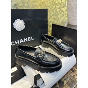 샤넬 CHANEL 24B 로퍼 Black