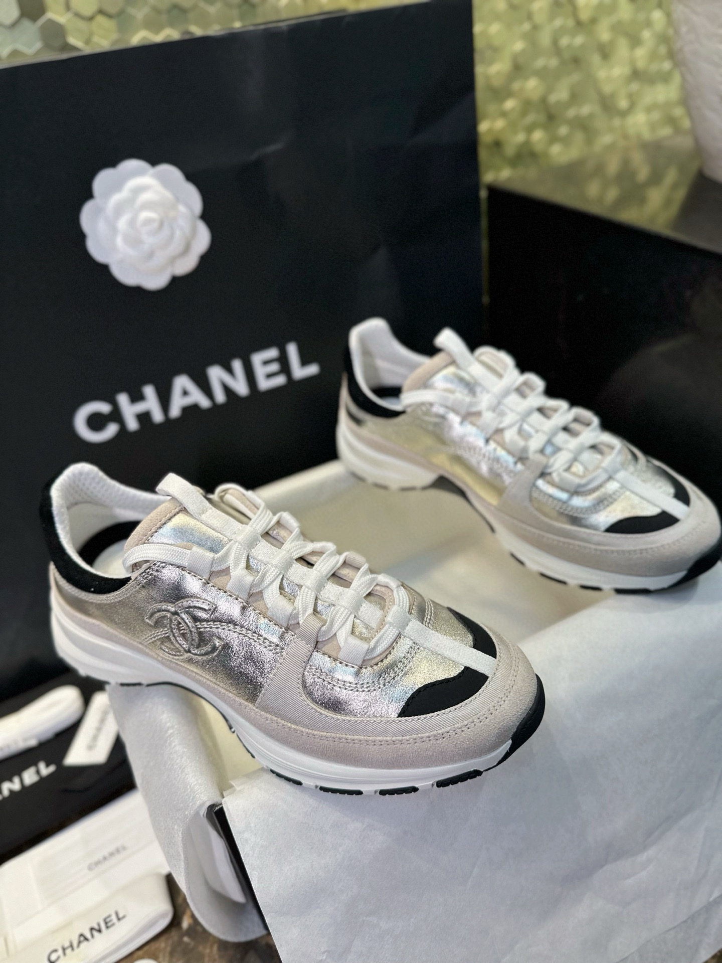 샤넬 CHANEL 25A G46609 스니커즈 silver