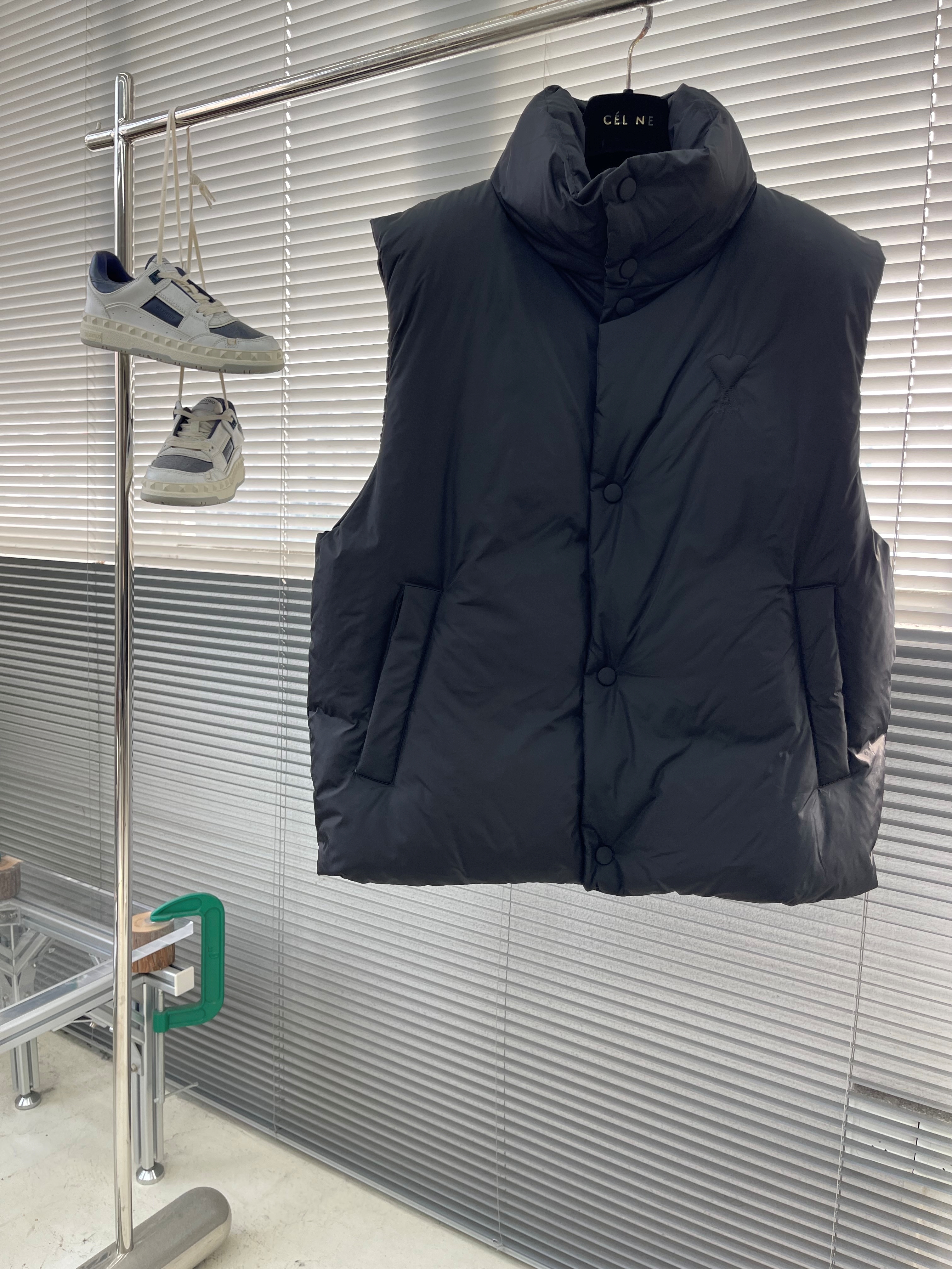 아미 파리 AMI Paris 다운 베스트 조끼