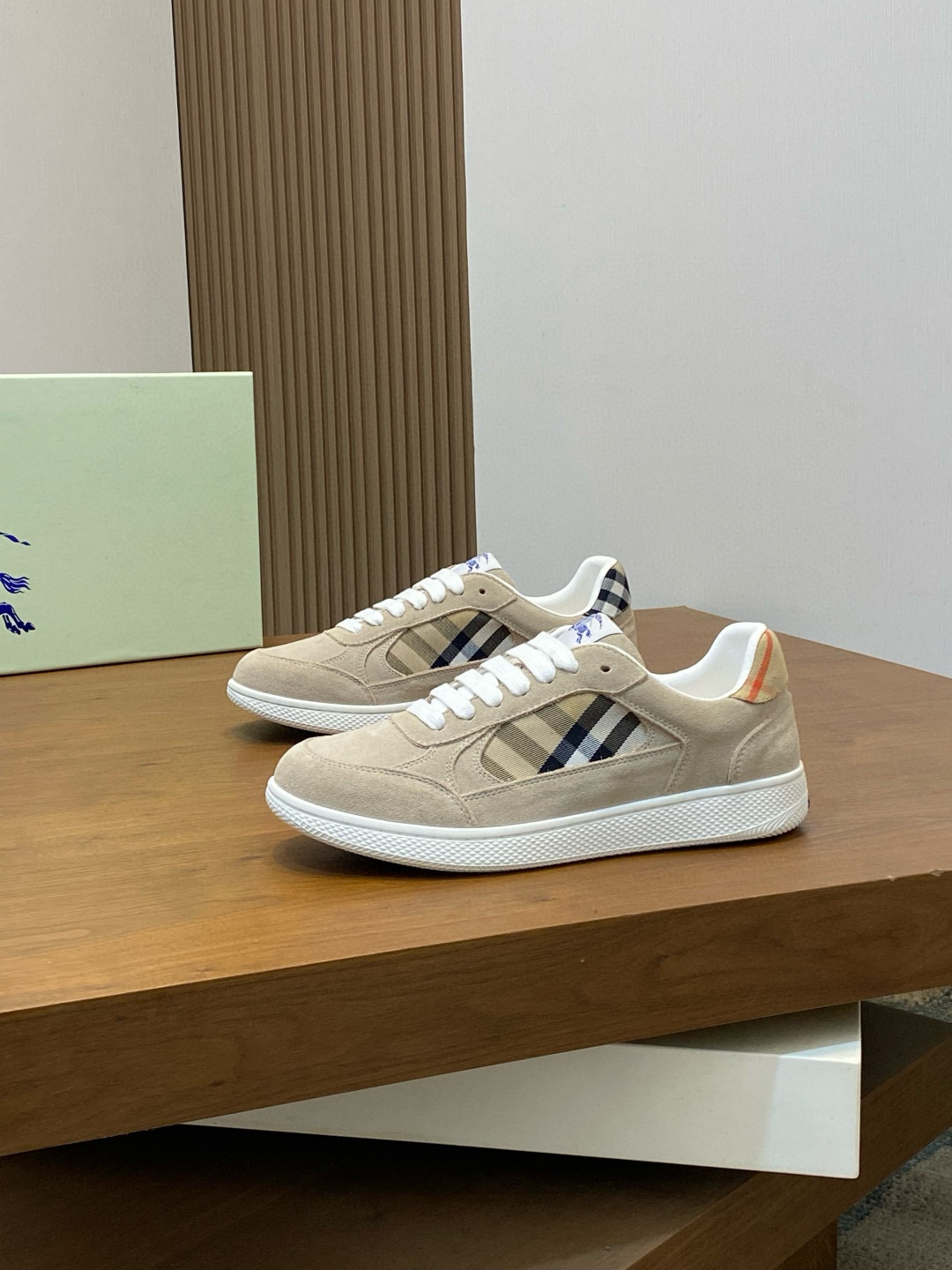 버버리 Burberry 스니커즈