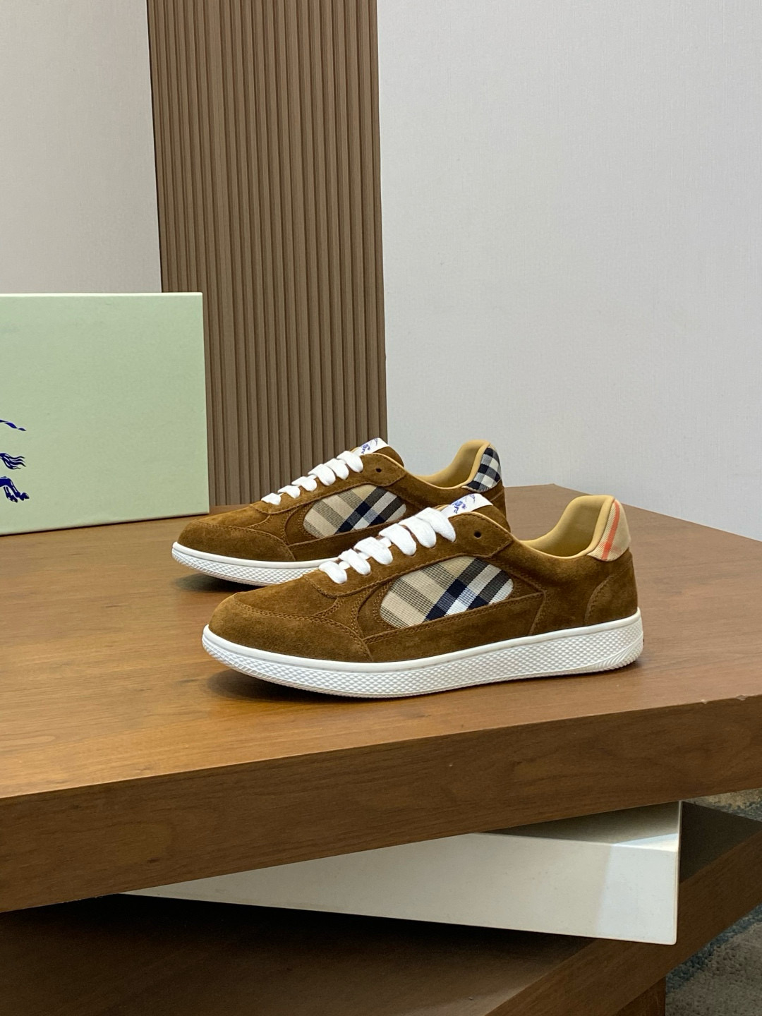 버버리 Burberry 스니커즈