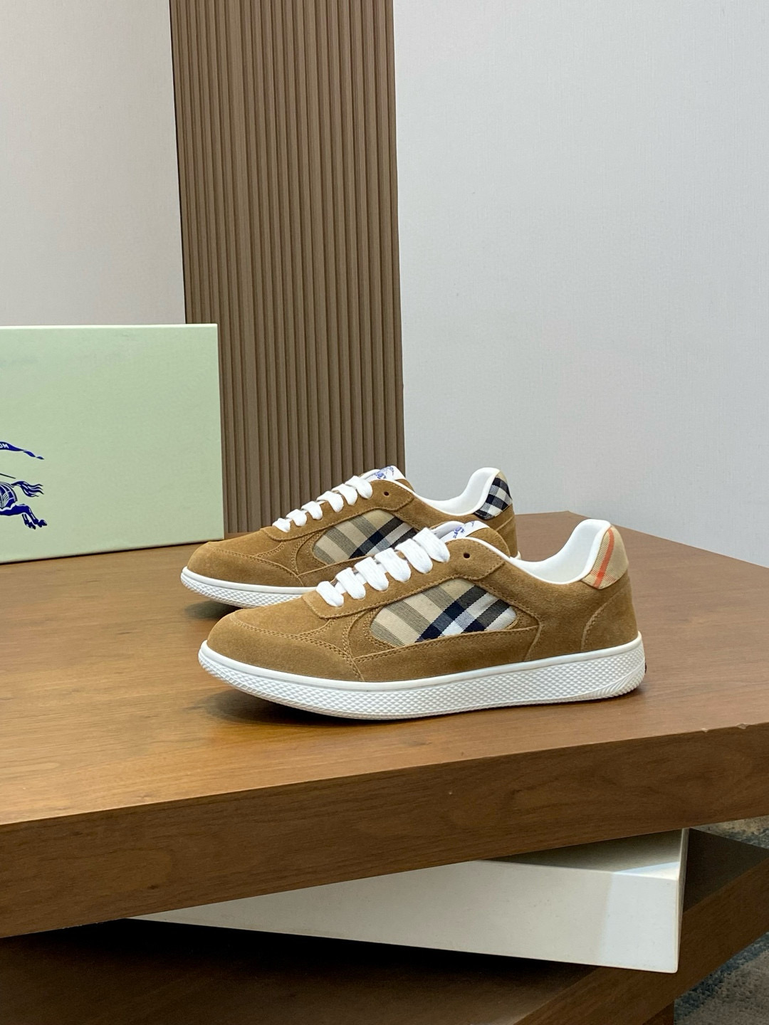 버버리 Burberry 스니커즈