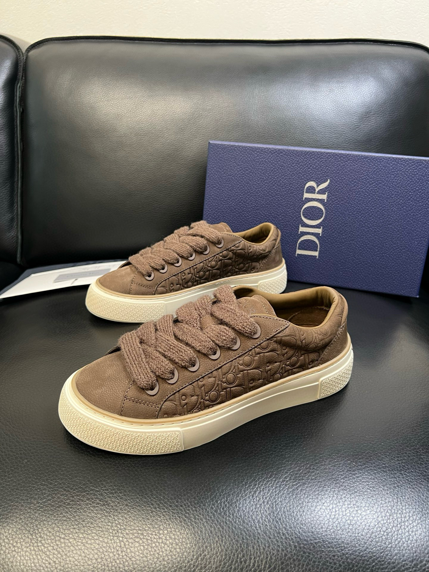 디올 Dior 스니커즈