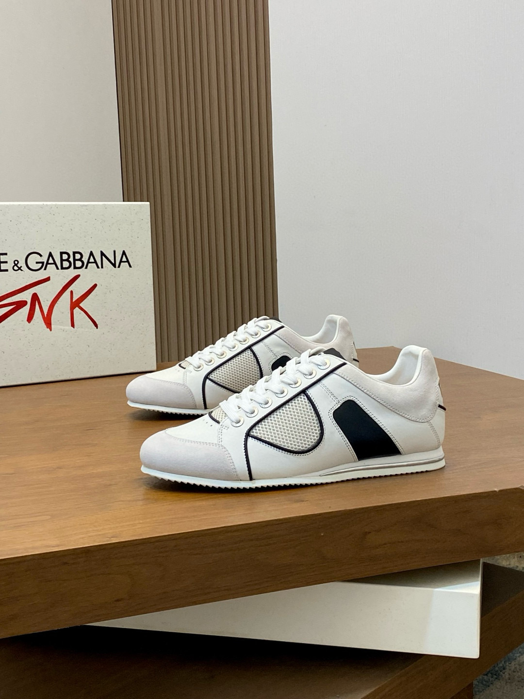 돌체앤가바나 Dolce&Gabbana Cushion 스니커즈