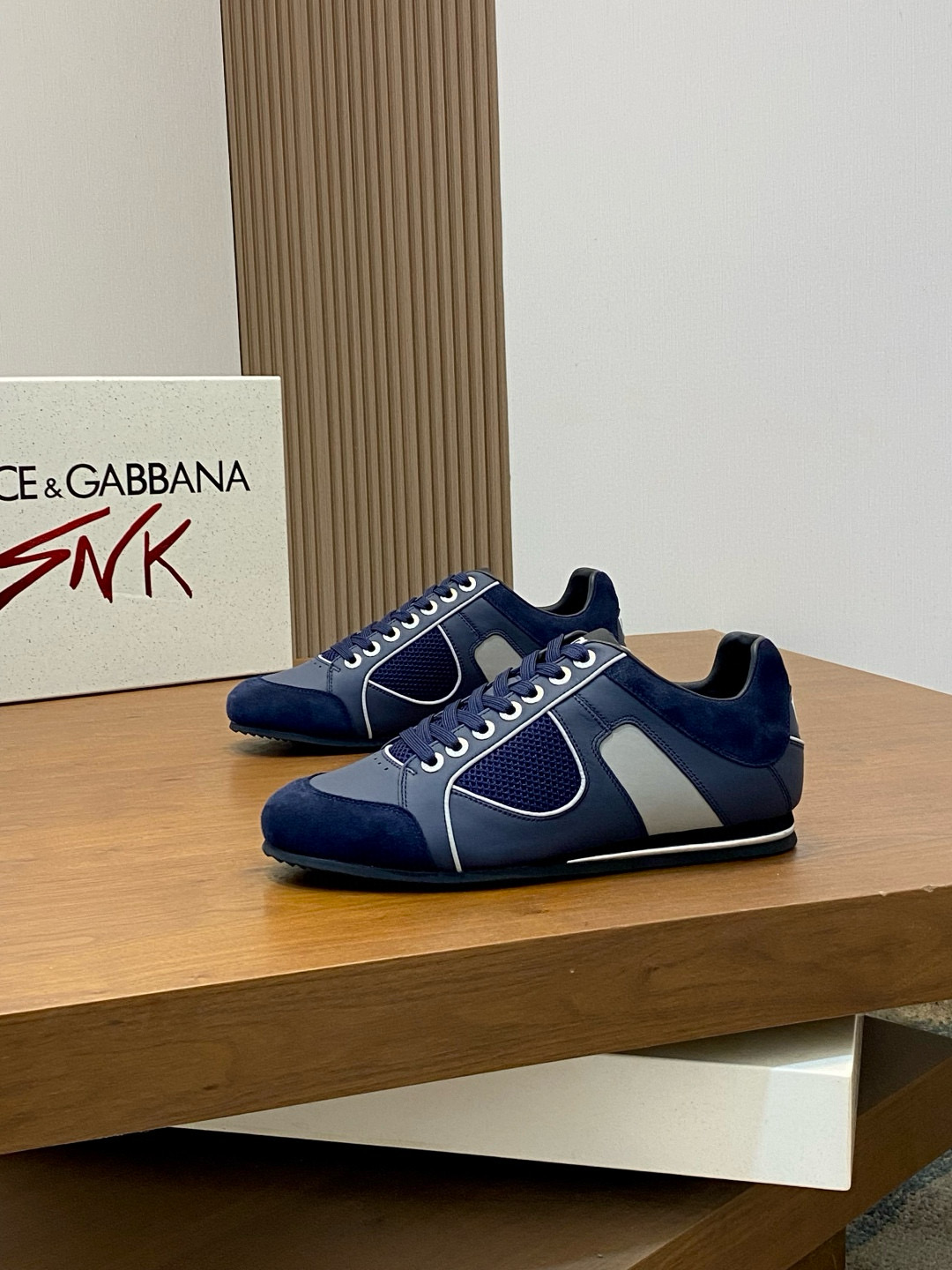 돌체앤가바나 Dolce&Gabbana Cushion 스니커즈