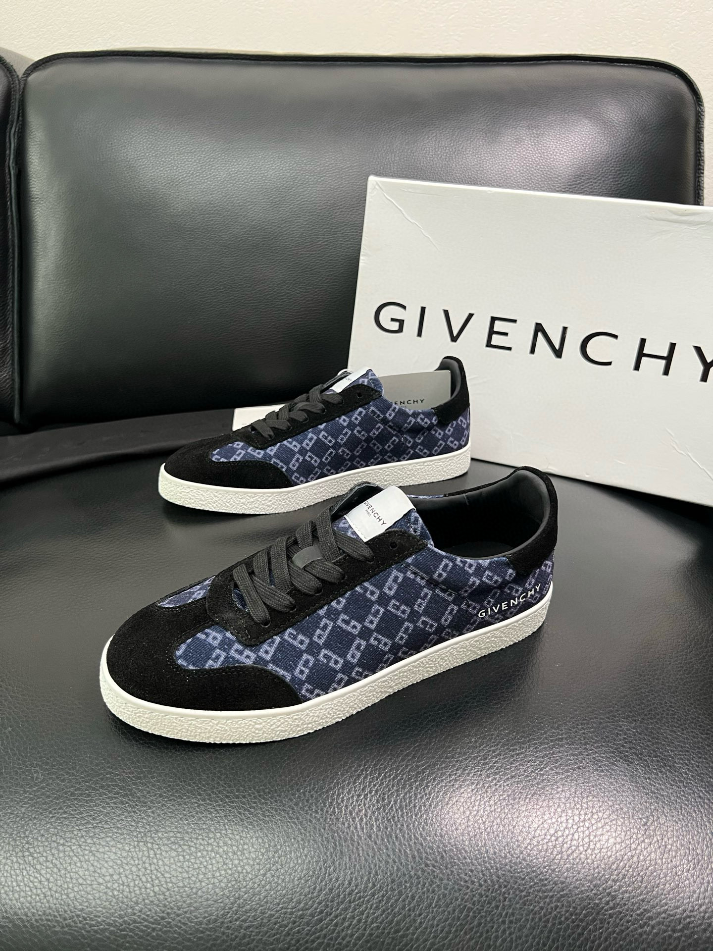 지방시 Givenchy 스니커즈