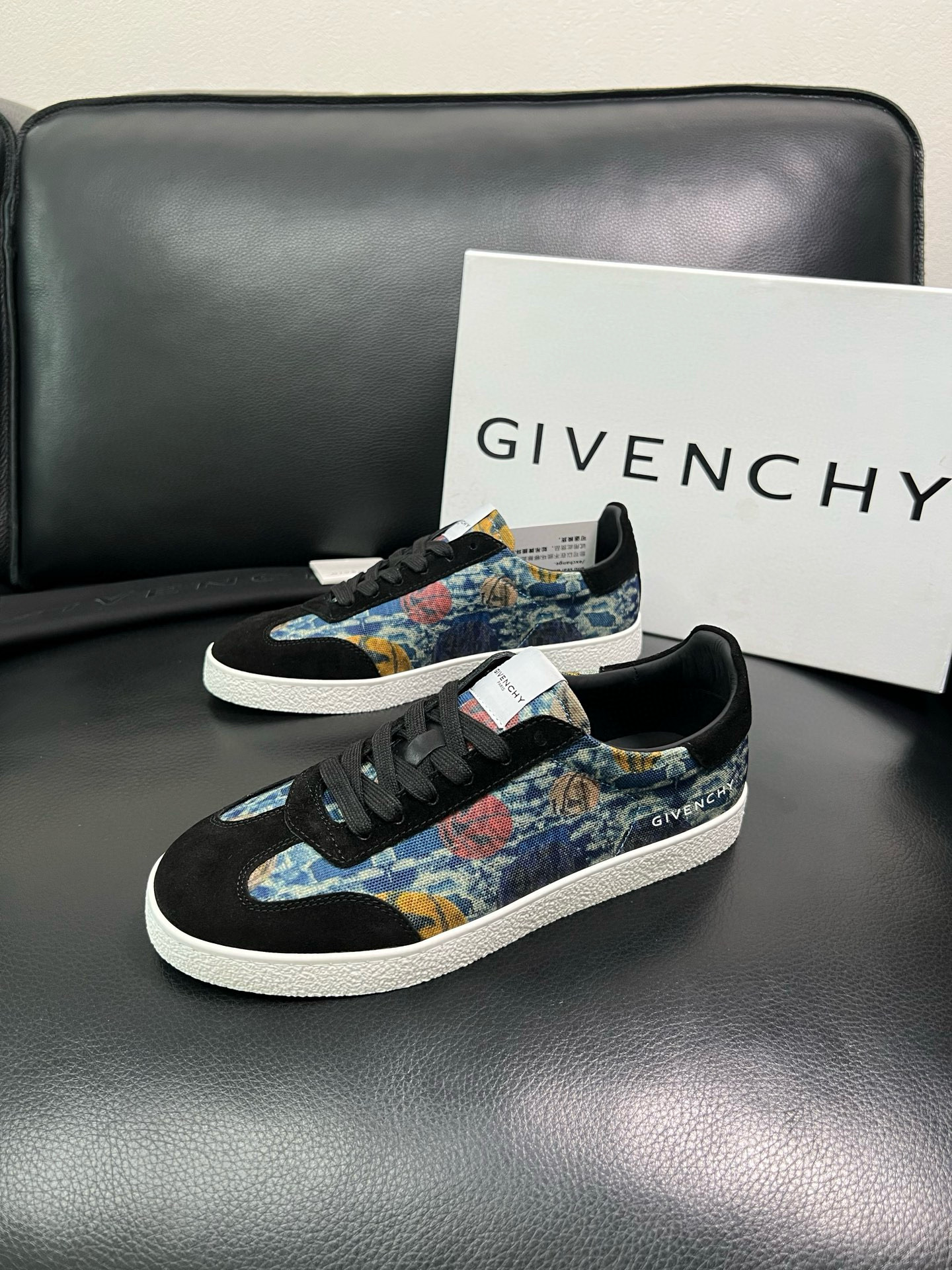 지방시 Givenchy 스니커즈