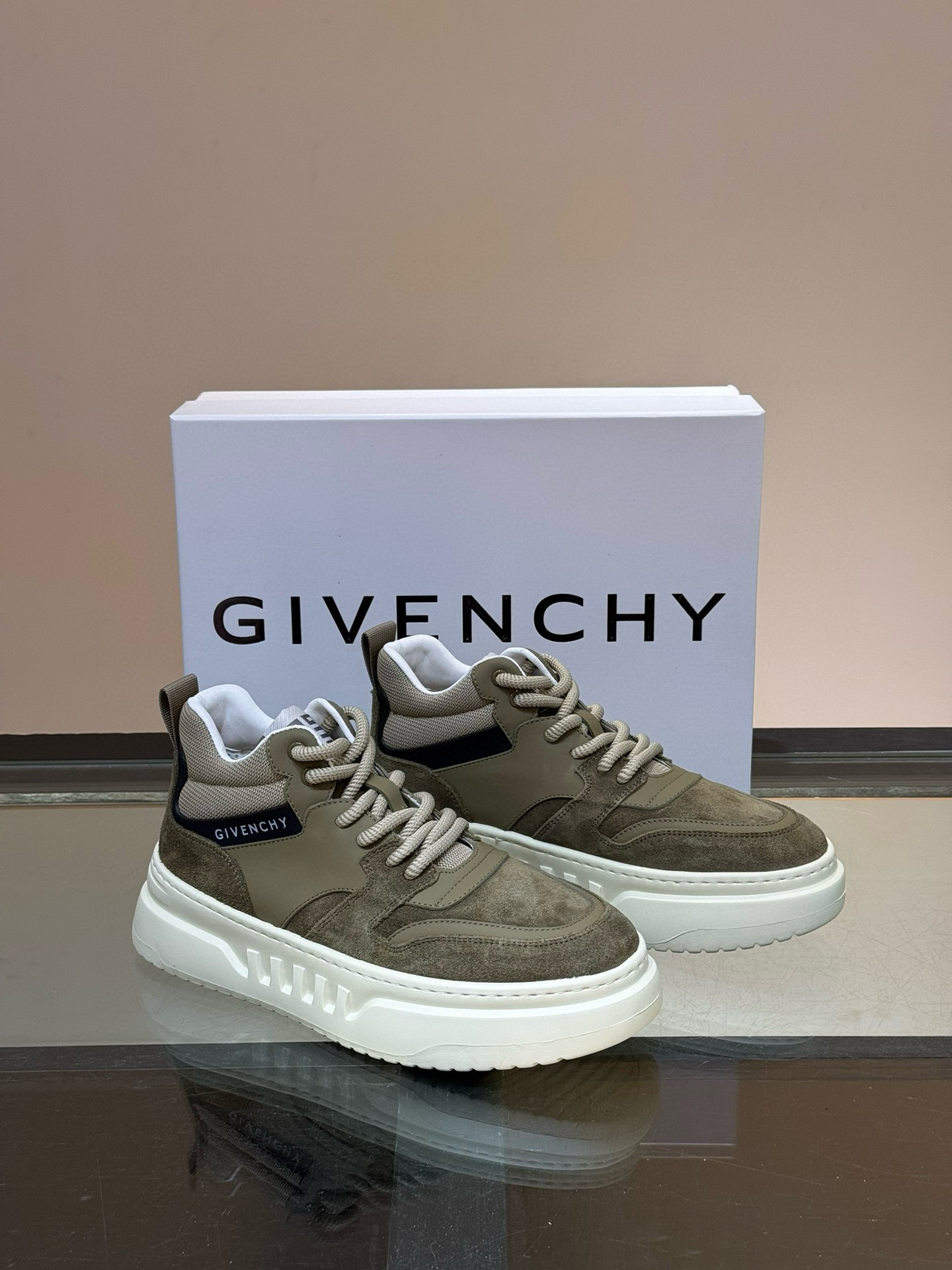 지방시 Givenchy 스니커즈